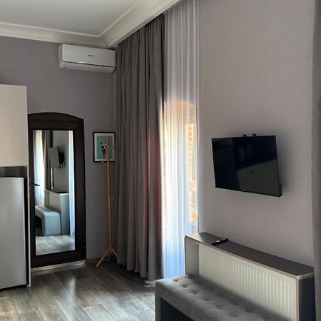 Chikhi Daire Tiflis Dış mekan fotoğraf