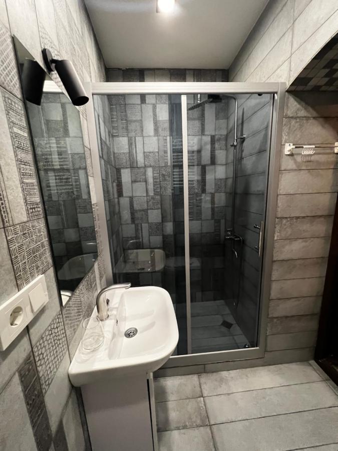 Chikhi Daire Tiflis Dış mekan fotoğraf